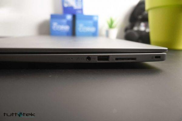 Avaliação do Medion Akoya S17405: Um laptop balanceado