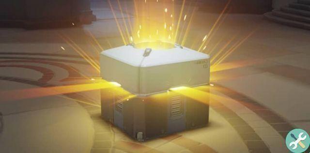 How to get weapons and gold boxes easily in Overwatch