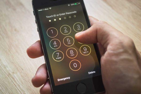 Unlock iPhone without code: how to do it without resetting