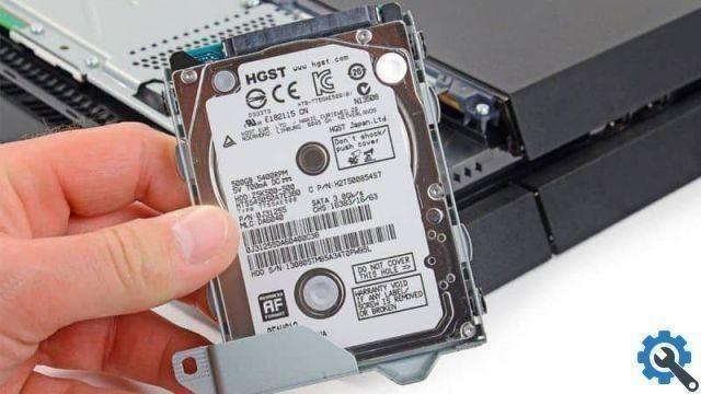 How to change PS4 hard drive to expand capacity easily