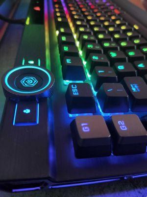 Revisión de Corsair K100 RGB: un teclado para juegos sin frenos