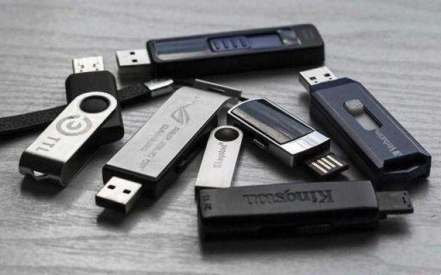 Can I recover files from a damaged USB stick for free?